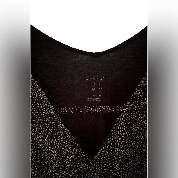 A New Day Short Sleeve Blouse - Picture 3 of 4